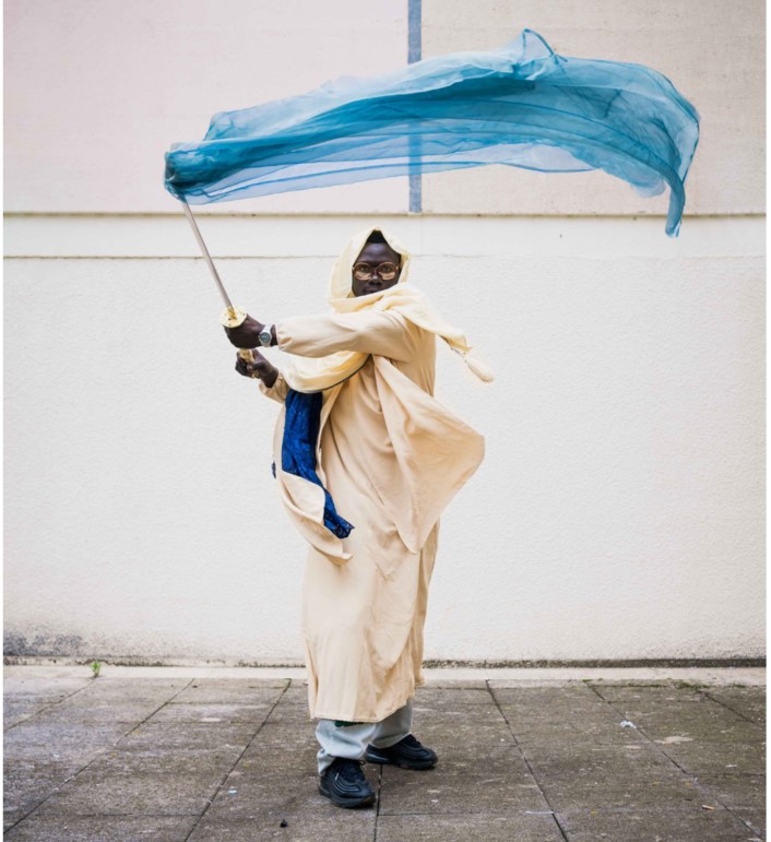 Photo élève oriflamme bleu