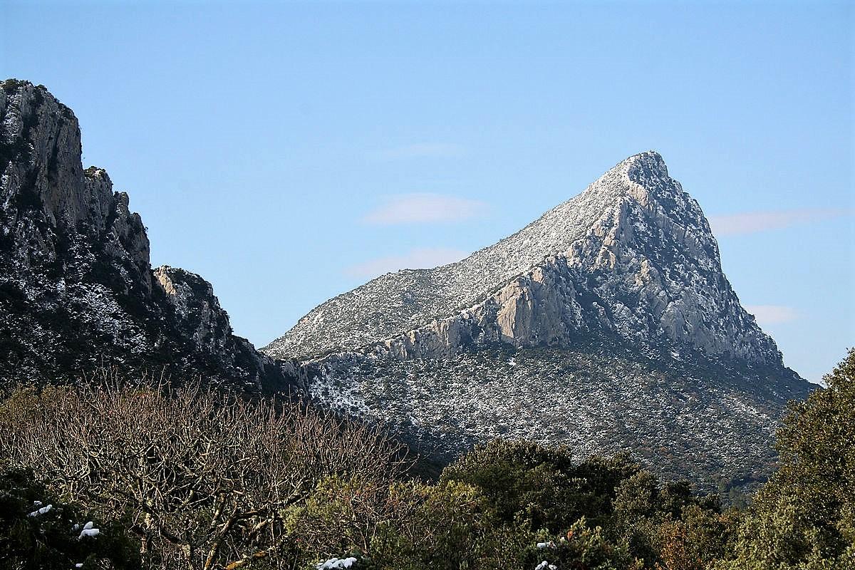 Le Pic Saint-Loup en hiver