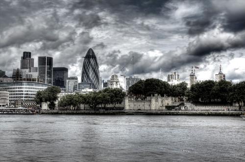 "London skyline. Skyline de Londres." by J. A. Alcaide