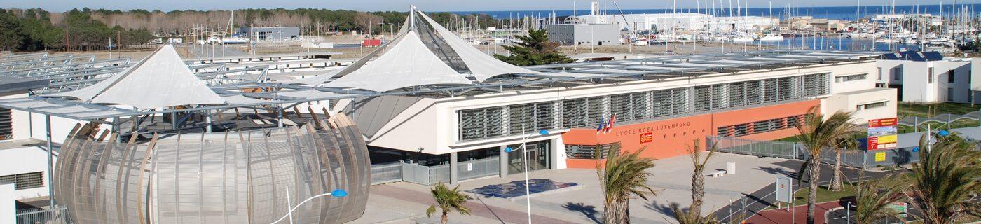 Façade lycée Rosa Luxembourg à Canet en Roussillon