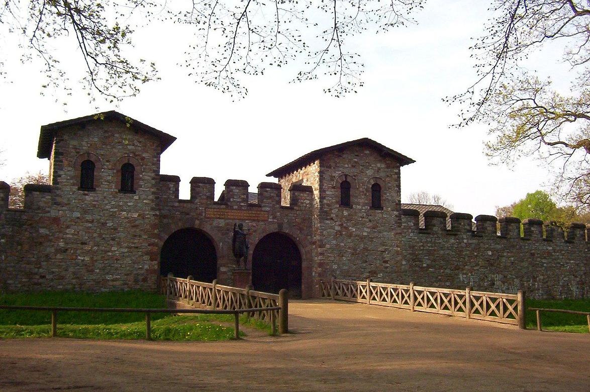 Entrée principale du fort romain de Saalburg