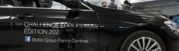 Voiture BMW noire avec inscription Challenge Écoles BMW édition 2020
