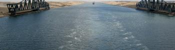 Le canal de Suez et le pont El Ferdan